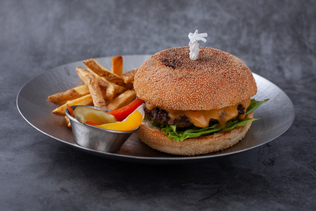 “R”Burger (Rバーガー)1,200円